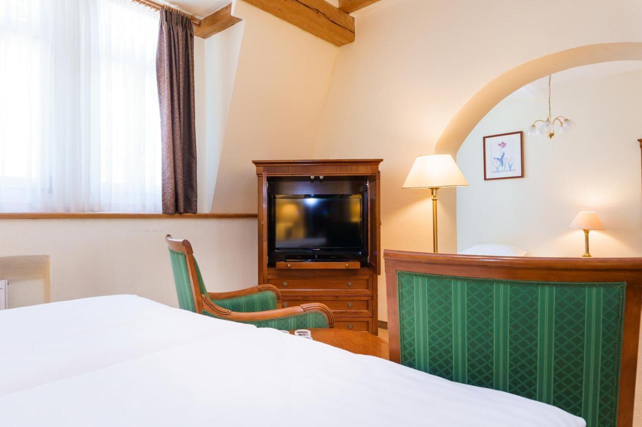 Spa Hotel Anglicky Dvur Karlowe Wary Zewnętrze zdjęcie